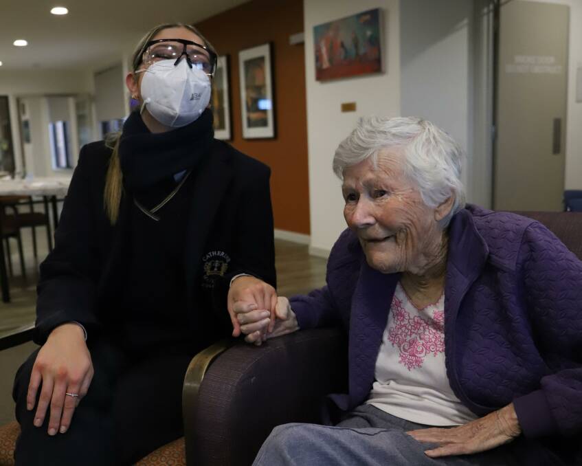 Student Ruby Robinson and Mercy Health Bethlehem resident Jean McGlashan. Picture: SUPPLIED