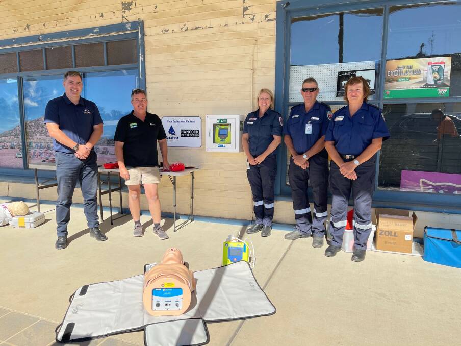 Miners and paramedics gather in Pyramid Hill for an AED demonstration. Picture: SUPPLIED