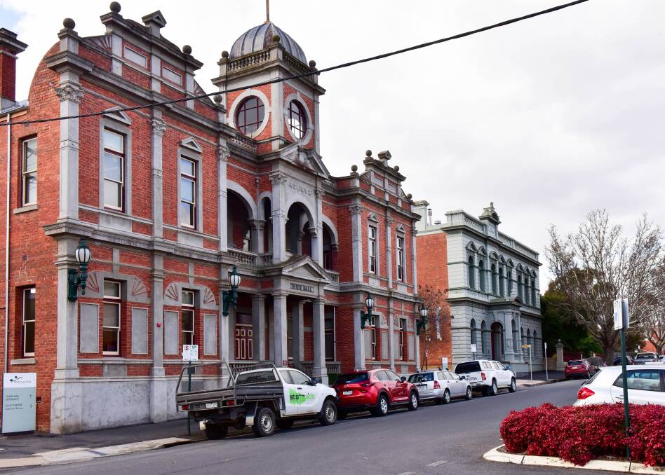 Councillors will examine the service station bid at Castlemaine's town hall on Tuesday. Picture: BRENDAN McCARTHY