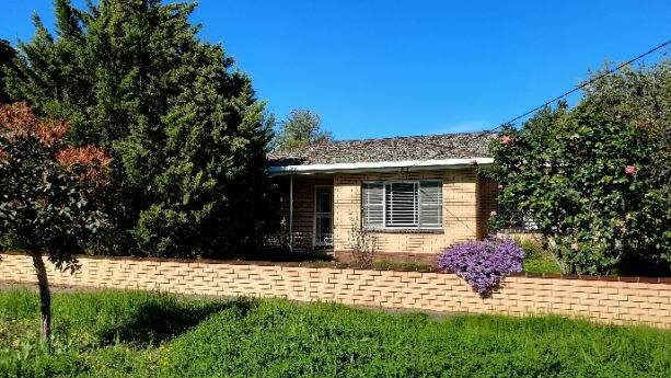 Allied health practitioners want to transform this building at 71 Lily Street into a clinic. Picture: SUPPLIED