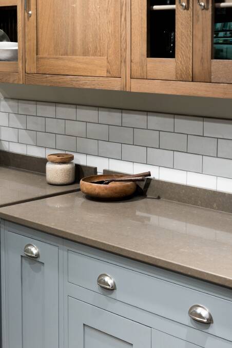 New season colours and fresh new handles will give your kitchen an updated look. All this can be achieved in a long weekend. 