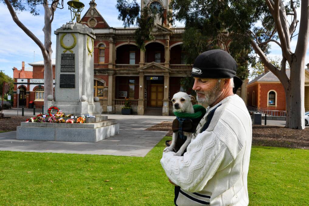 PAYING RESPECTS: Artist Rodney Ramage and friend Ramo made the trip to to pay their respects at the Eaglehawk war memorial in 2020. Picture: BRENDAN McCARTHY 