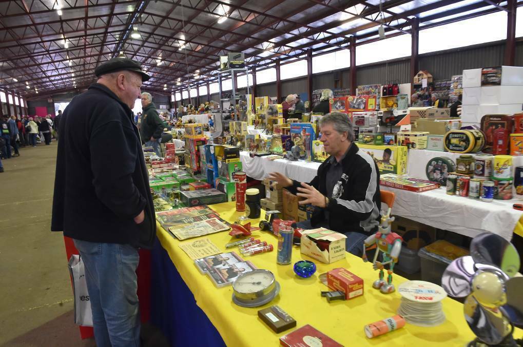  LOTS OF GOODS: Bendigo Showgrounds market is popular with people from all over central Victoria. Picture NONI HYETT 