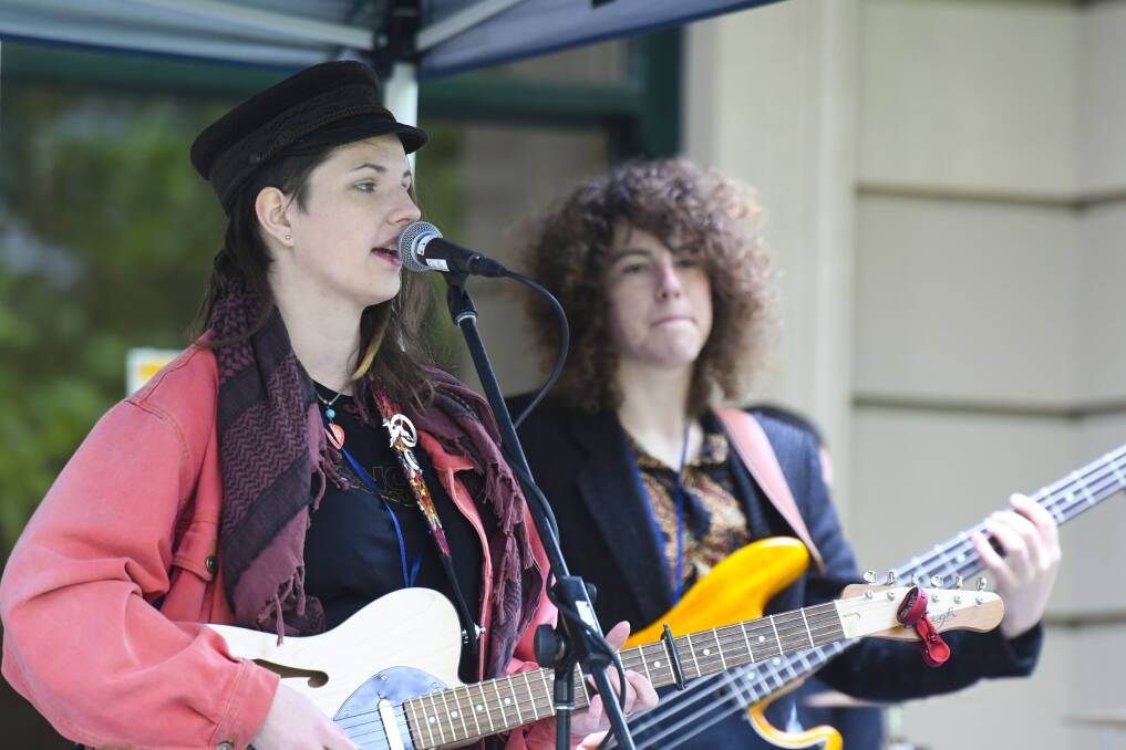 SINGER SONGWRITER: Many performances took place in the Bendigo region at 2019's Bendigo Blues and Roots Music Festival. Picture: NONI HYETT