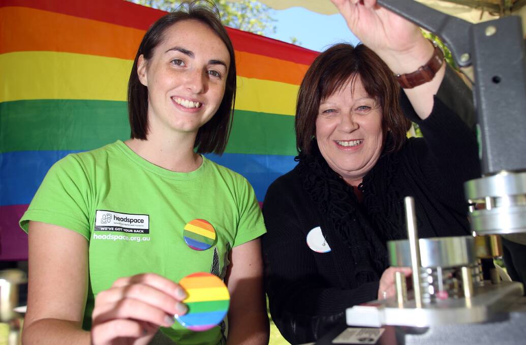COLOURFUL: Millee Rice and Jenny Singe from Headspace Bendigo. Picture: GLENN DANIELS