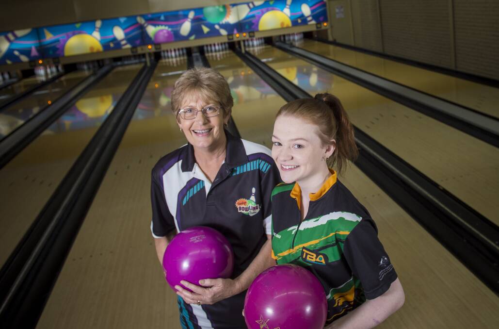 FUN SPORT: Bendigo's Christine Clark and Grace Fahy were selected for World Bowling Championships in 2019. Picture: DARREN HOWE