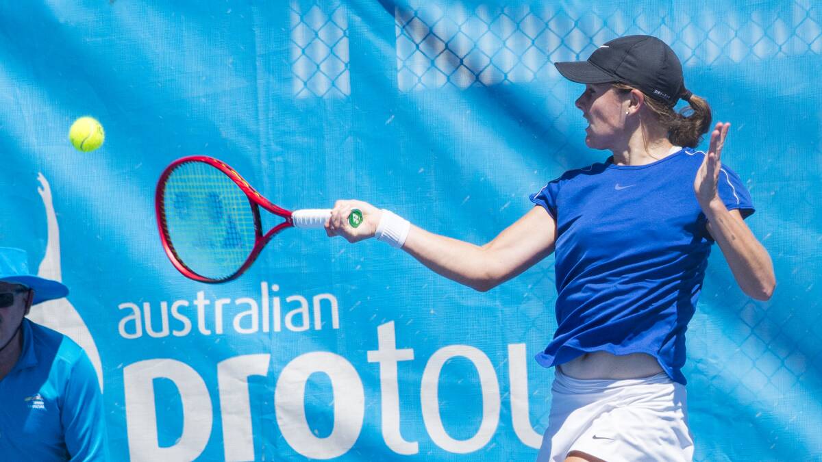 LONG REACH: New Zealand's Emily Fanning during a qualifying match against Australian Cyan Sun.