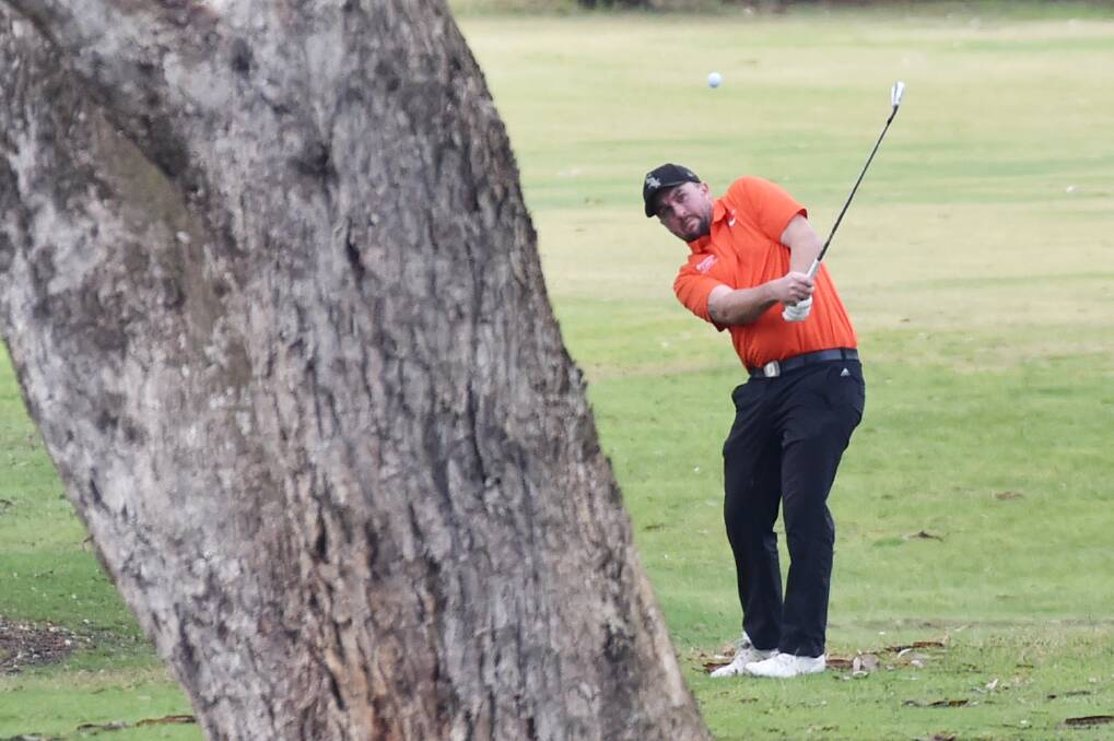 Cam Rochester makes his approach to the ninth green at Neangar Park. Picture: DARREN HOWE