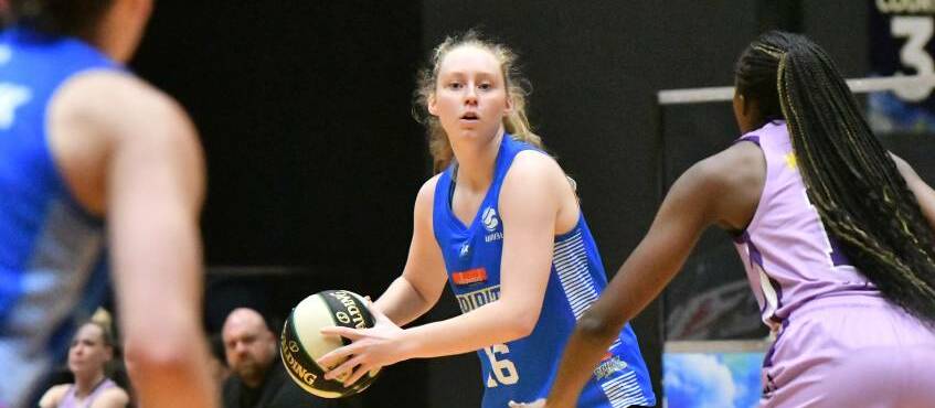 Bendigo native Piper Dunlop is latest addition to the Bendigo Spirit's roster for the upcoming 2022/23 WNBL season.