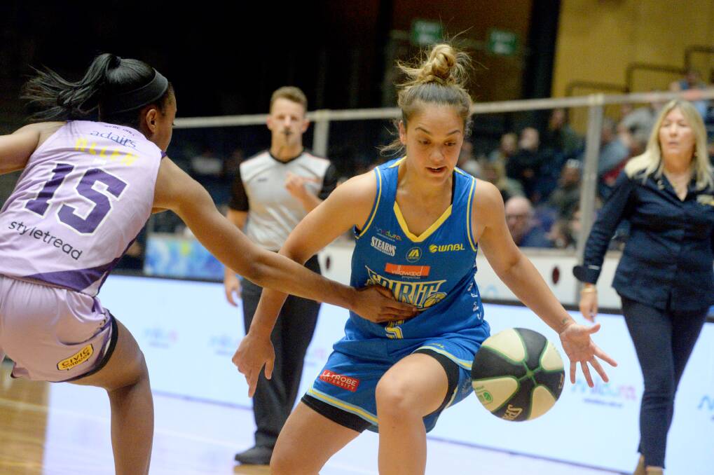 TOUGH OPPOSITION: Spirit's Leilani Mitchell under pressure from Boomers' Lindsay Allen during last week's 63-58 round two victory at the Bendigo Stadium. Picture: DARREN HOWE