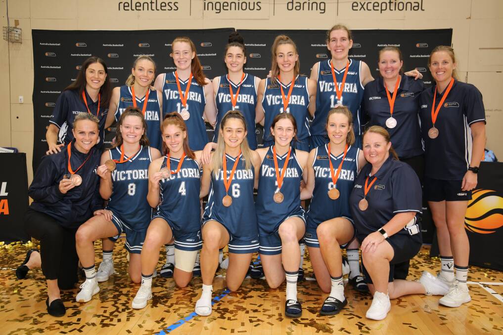 The Victoria Under-20 A Women squad which features Bendigo's Tess Barnes and Madeline Condron. Picture: BASKETBALL VICTORIA
