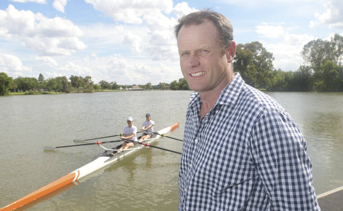 ROWING: Former Olympian Richard Hamilton has been working with members and coaches of the Bendigo Rowing Club. Picture: NONI HYETT