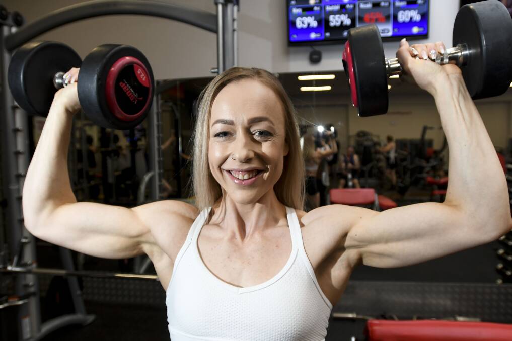 TOP JOB: Narelle Tobin put on top performances at the Australian Natural Bodybuilding Pro Show in Sydney. Picture: NONI HYETT