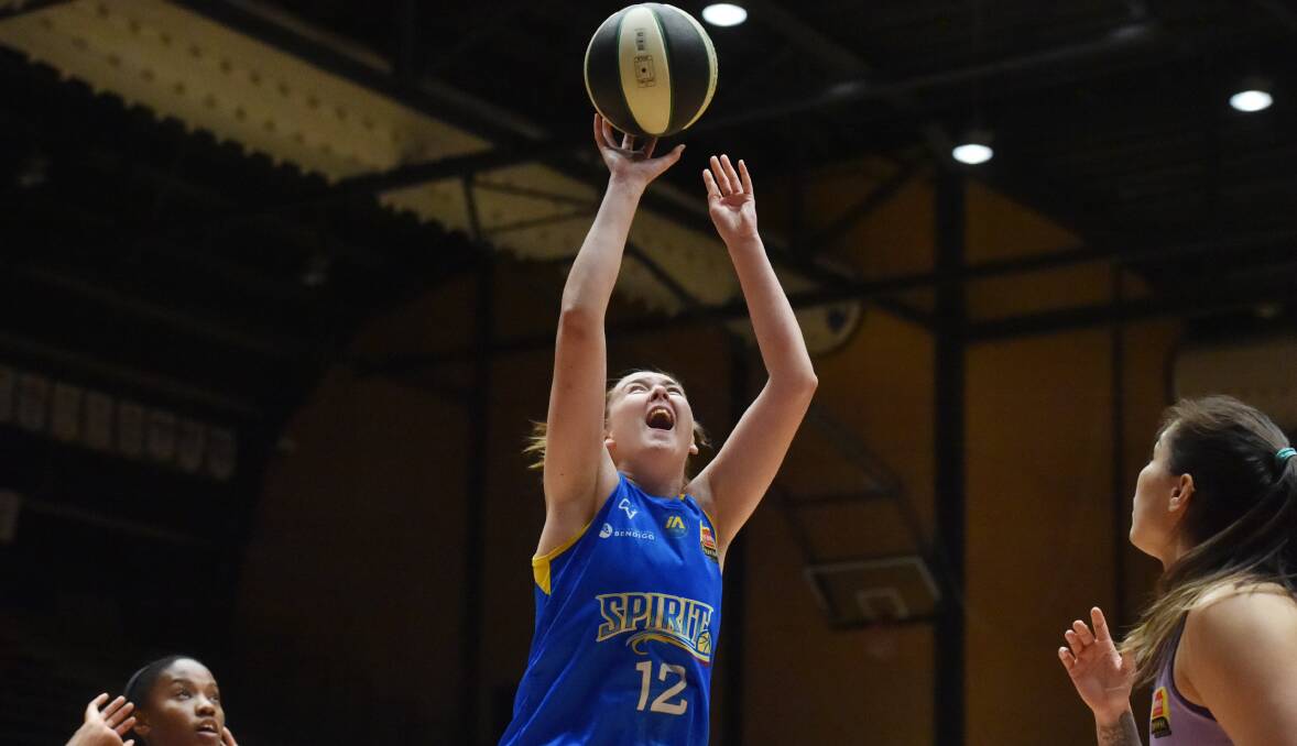DEBUT: Demi Skinner showed the league her ability with a solid performance in her debut game with 14 points and four rebounds. Picture: DARREN HOWE