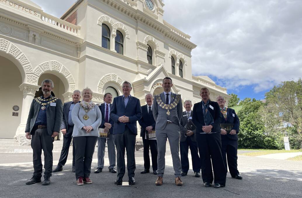 Councils united: Representative councillors from the Victorian Goldfields region stand with former premier Denis Napthine outside the Clunes Town Hall. Picture: Caleb Cluff.