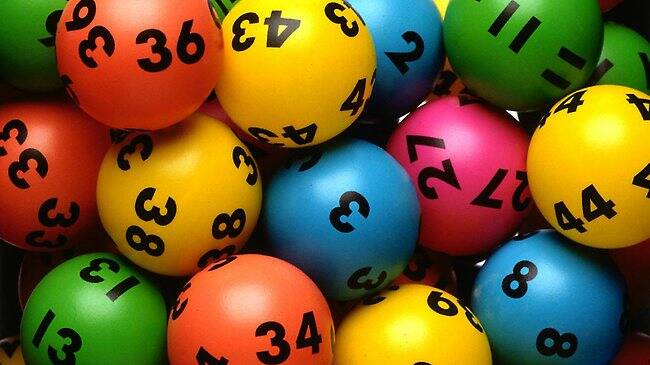 A Maryborough woman has won more than $896,000 in a Christmas Eve TattsLotto draw.