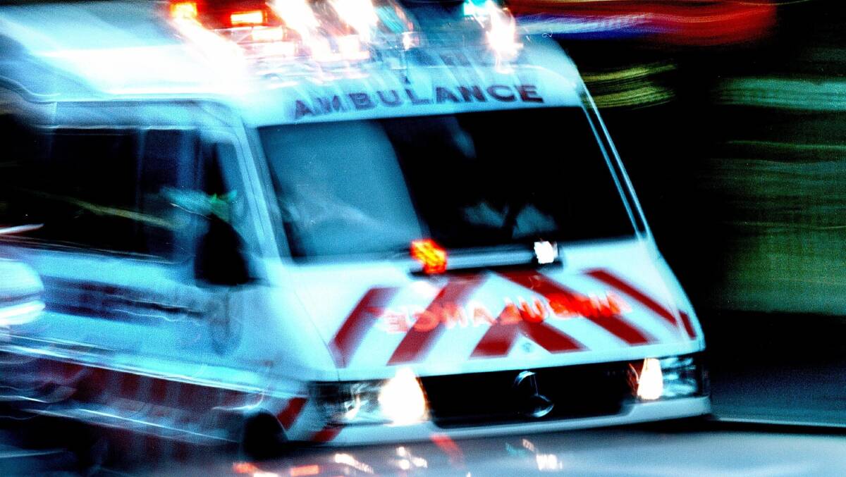 Two people transferred to Bendigo hospital after Goornong crash