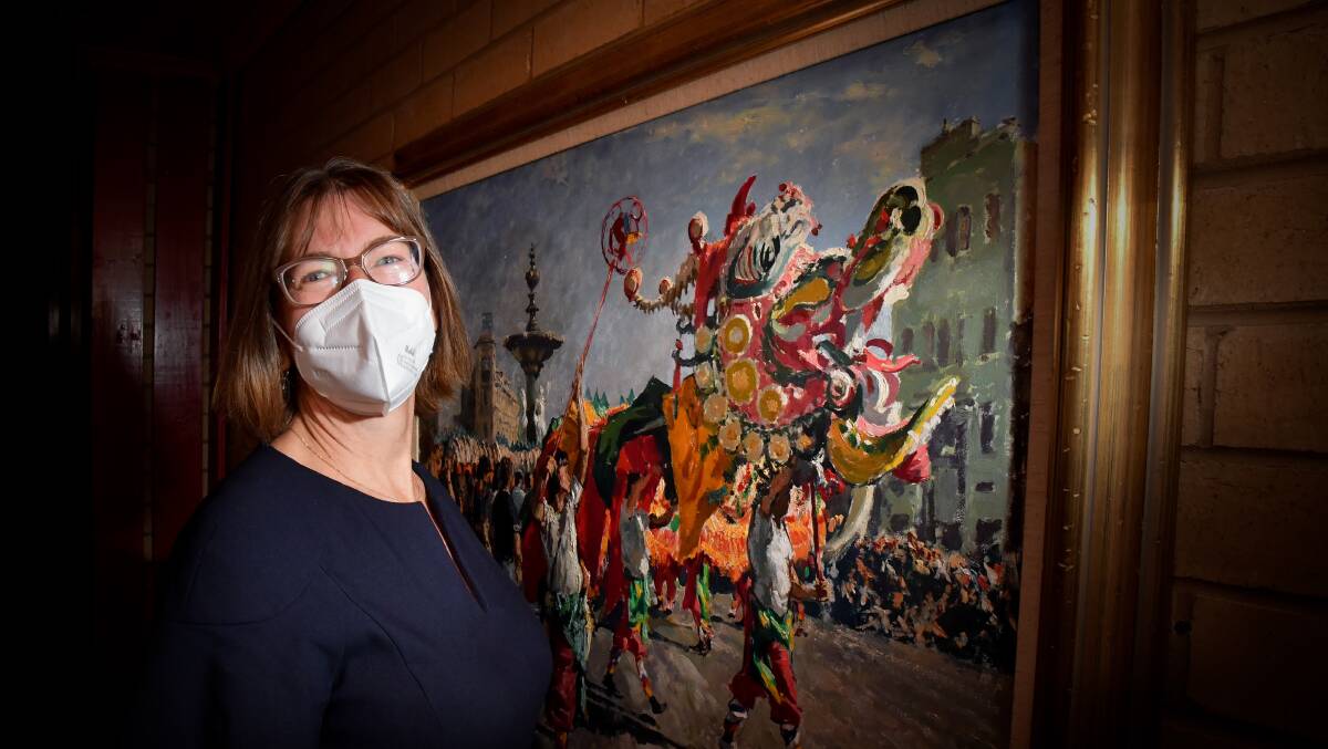 GENEROUS: Sandhurst Trustees chair Jenny Dawson said she was thrilled to donate the Charles Bush painting to the Golden Dragon Museum. Picture: NONI HYETT
