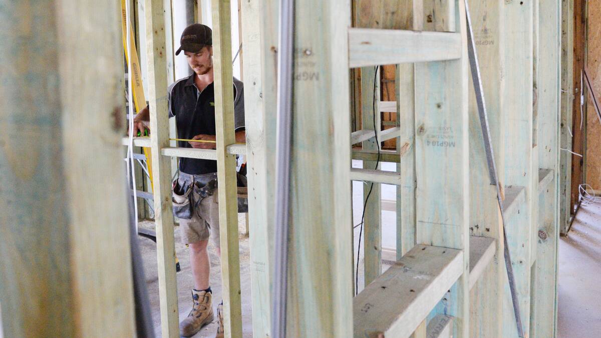 Carpenter Jason Pearce at work. Bendigo has seen a flurry of activity in the building industry.