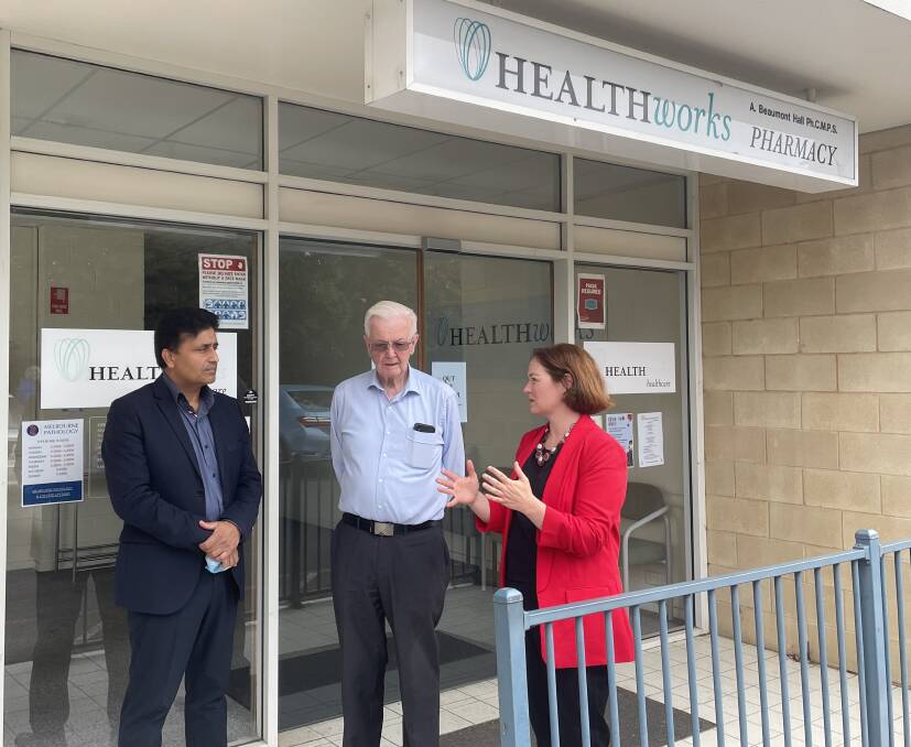 Healthworks Healthcare senior practice and finance manager Abdul Ali, Healthworks chief executive Alan Hall and Bendigo MP Lisa Chesters discuss the doctor shortage. Picture: CHRIS PEDLER 