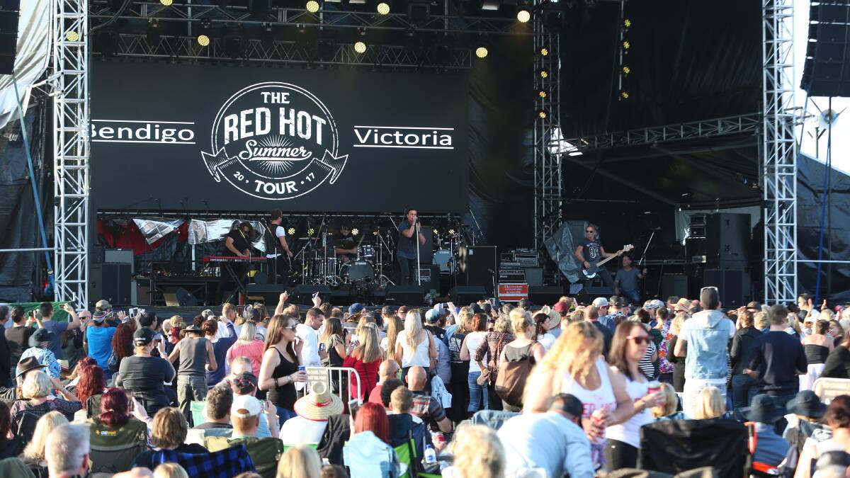 Red Hot Summer Tour's plans to keep Bendigo crowd cool on Saturday