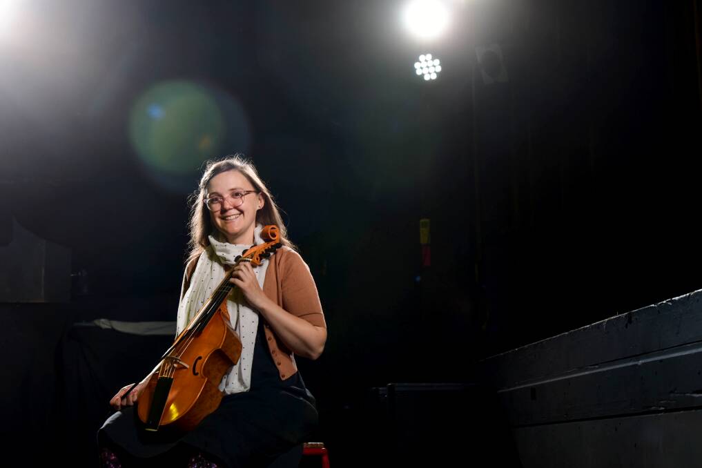 MUSICIAN: Lizzy Welsh with a predecessor to the violin - a treble viola da gamba. The classical instrument popular in the 1500s and 1600s. Picture: BRENDAN McCARTHY