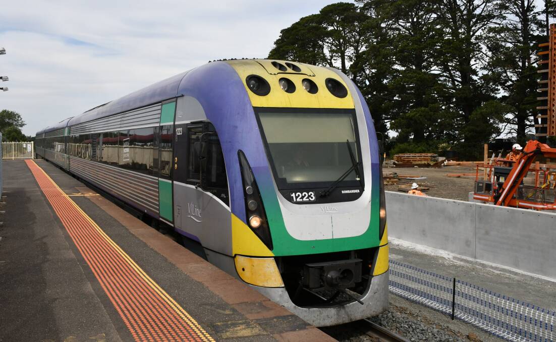 V/Line workers have voted overwhelmingly for industrial action