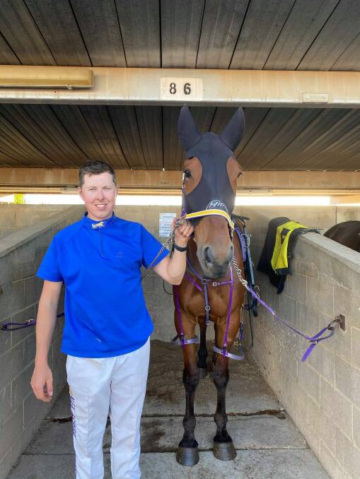 Alex Ashwood brought up his 100th Victorian driving win this season with a win aboard Elita at Mildura's City Oval Paceway on Wednesday night. Picture: CHARLI MASOTTI