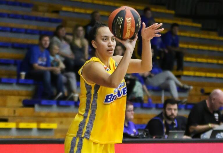ON A ROLL: Ashleigh Karaitiana averaged 14 points and four rebounds on the weekend for a Lady Braves team which won both of its games in Canberra. Picture: CRAIG DILKS