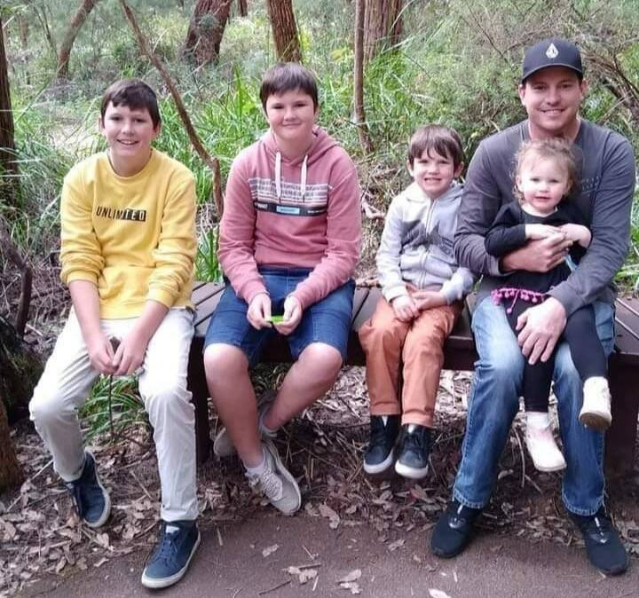 Ashleigh Markham with his young family sons Ajay (15), Chaise (13), Nate (7) and daughter Bonnie (3).