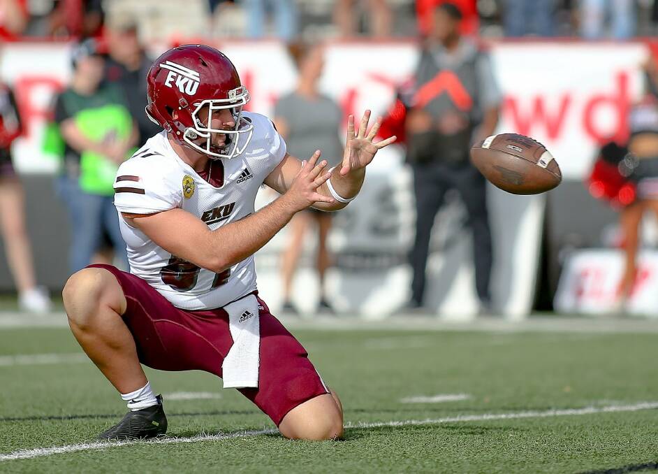 Just a few months after graduating from Eastern Kentucky University, where he played as a punter, Bendigo's Jeremy Edwards has been drafted to the Canadian Football League.
