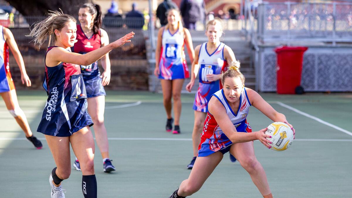 MIDCOURT BATTLE: Gisborne's Tiana Newman and Sandhurst's Shae Clifford will be key players for their teams in round one.