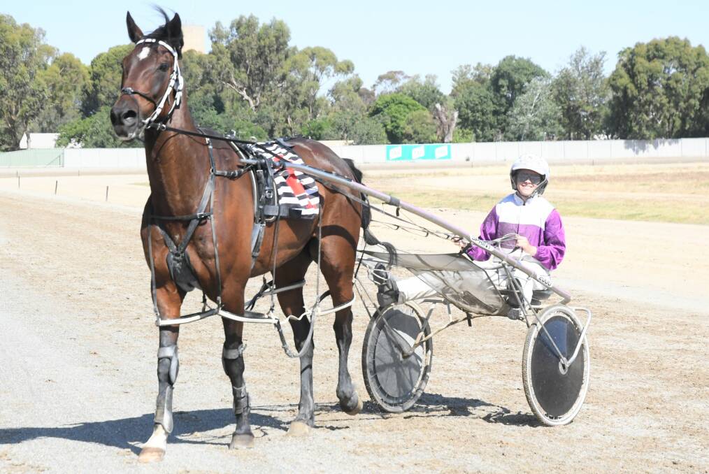 Shannon O'Sullivan and her fellow Team Teal drivers have donated their driving fees from last Friday night's Bendigo Pacing Cup meeting to Victorian bushfire victims.
File picture: KIERAN ILES