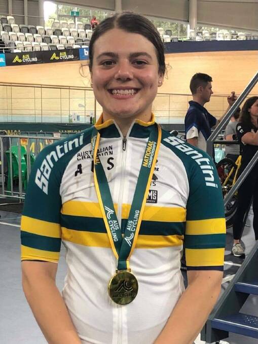 Bendigo's Alessia McCaig has won dual-gold at the Under-19 Track National Championships in Brisbane.