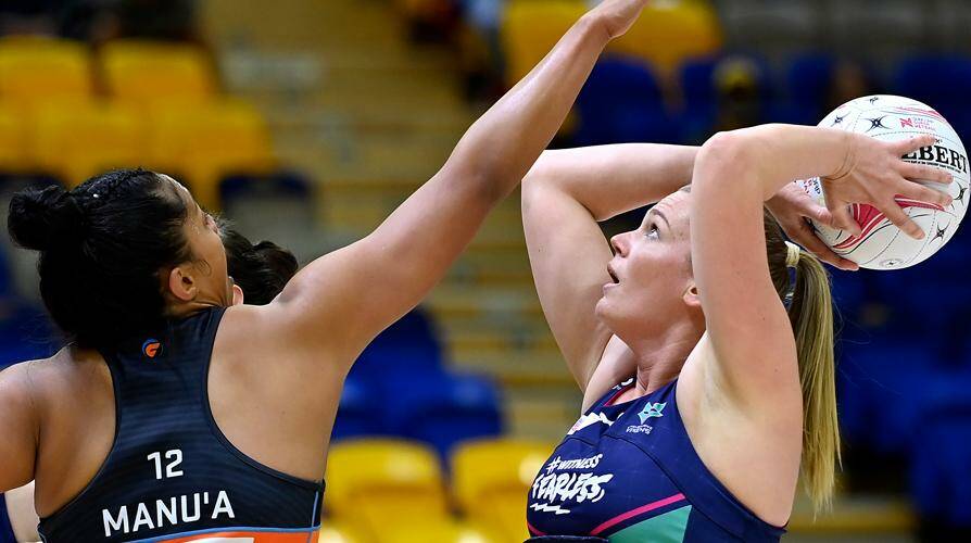 Caitlin Thwaites and Melbourne Vixens have continued their blistering start to the 2020 Suncorp Super Netball season. Picture: BARRY ALSOP/MELBOURNE VIXENS