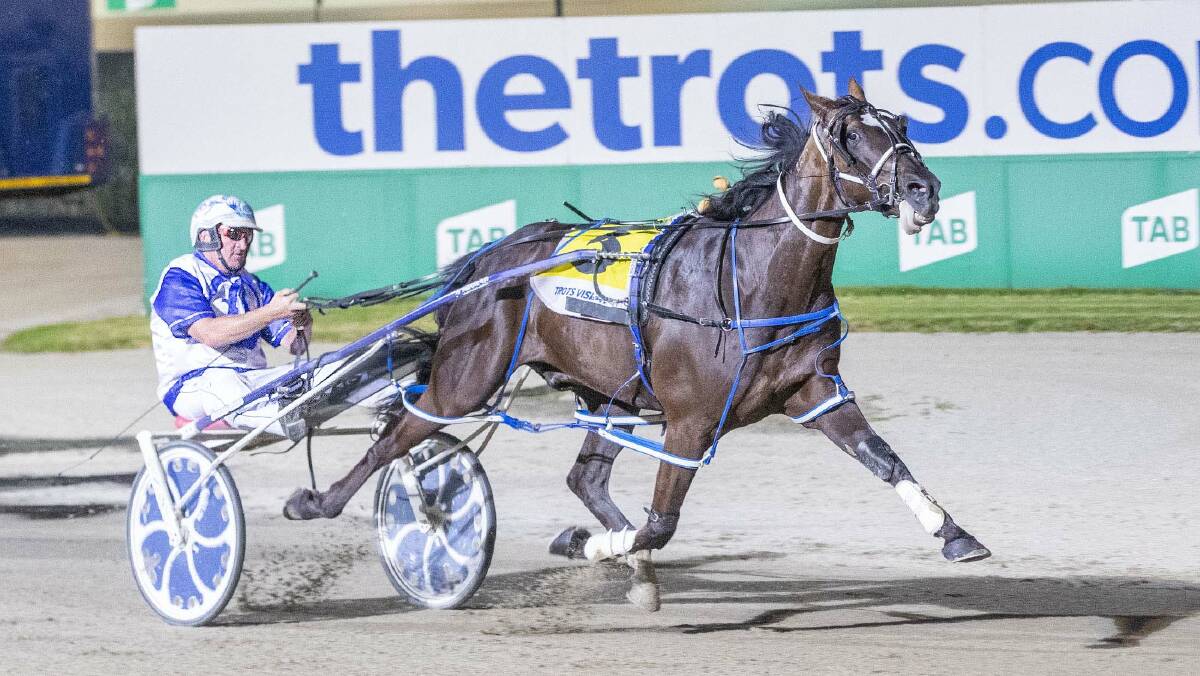 Ozzie Battler, driven by Glenn Douglas, blows his rivals away en route to victory in the second heat of the Mercury80 at Tabcorp Park Melton on Friday night. Picture: STUART McCORMICK