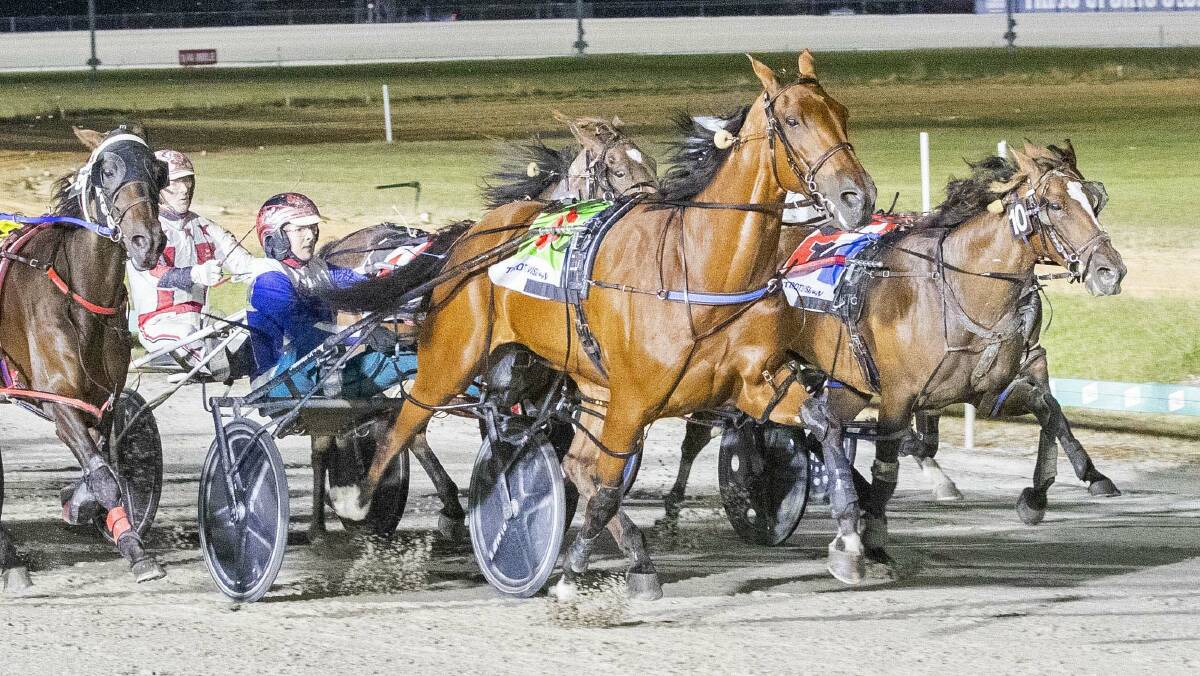 Tayla French steers Major Fire to a tough victory on Cranbourne Cup night last Saturday. Picture by Stuart McCormick