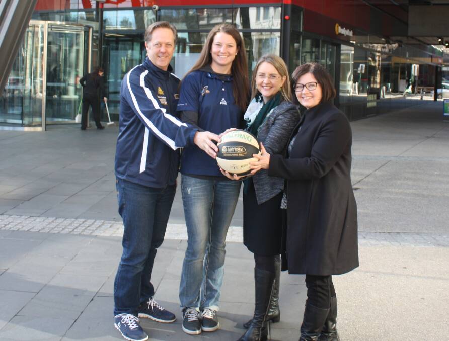 Bendigo Spirit chairman Greg Bickley, star Kelsey Griffin and Bendigo MPs Jacinta Allan and Lisa Chesters drum up support for the WNBL club ahead of the 2016-17 season.