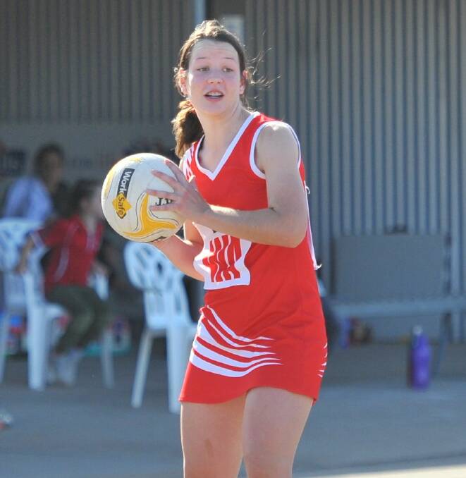 MOMENTUM: Cayde Hayes was one of the stars of Elmore's win over Mount Pleasant in round two of HDFNL netball.