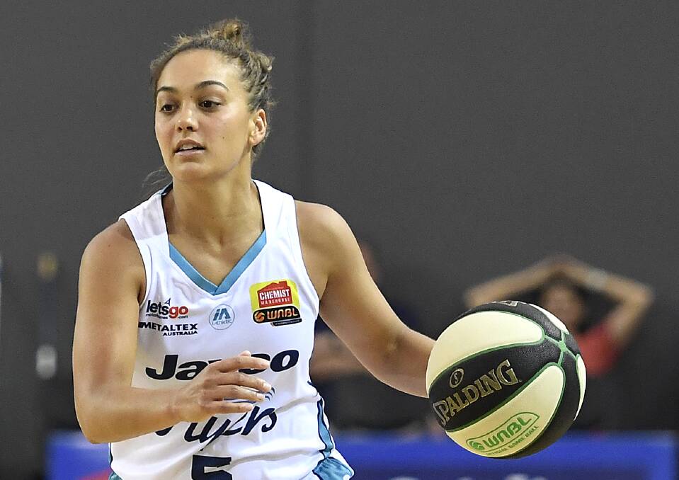 MASSIVE COUP: Following a WNBL championship win with Southside Flyers last year, star point guard Leilani Mitchell is Bendigo Spirit bound in 2021-22. Picture: GETTY IMAGES