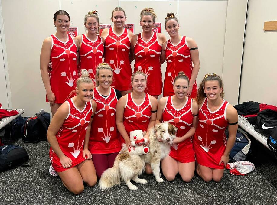 NEW BLOOD: Ash Gilmore (second from right at back) with her new South Bendigo team-mates.