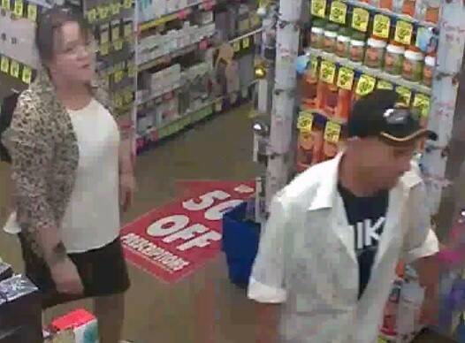 Police seek to identify alleged perfume thieves | Video