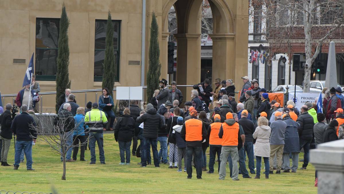 A bush user group rally held in Bendigo earlier this month. Picture: NONI HYETT