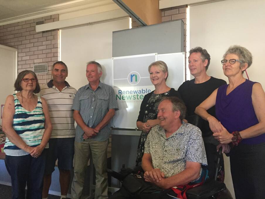 NEW TRIAL: Renewable Newstead members and Bendigo West MP Maree Edwards (centre right) pictured at the Newstead Rural Transaction Centre on Tuesday.  