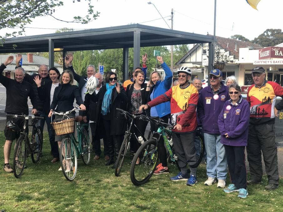 Deputy leader of the Nationals Steph Ryan (centre left) announced a Coalition pledge to build a walking/cycling trail connecting Bendigo to Murchison in Heathcote on Wednesday. Picture: Supplied. 