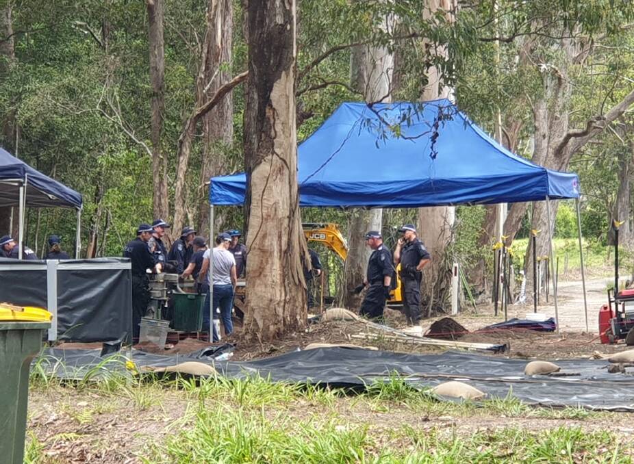 Strike Force Rosann detectives will today (November 19) drain a creek at the search site on Cobb and Co Rd/Batar Creek Rd in the ongoing search for William Tyrrell's remains.