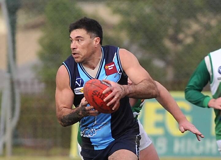 BFNL great Derrick Filo in his playing days with Eaglehawk.