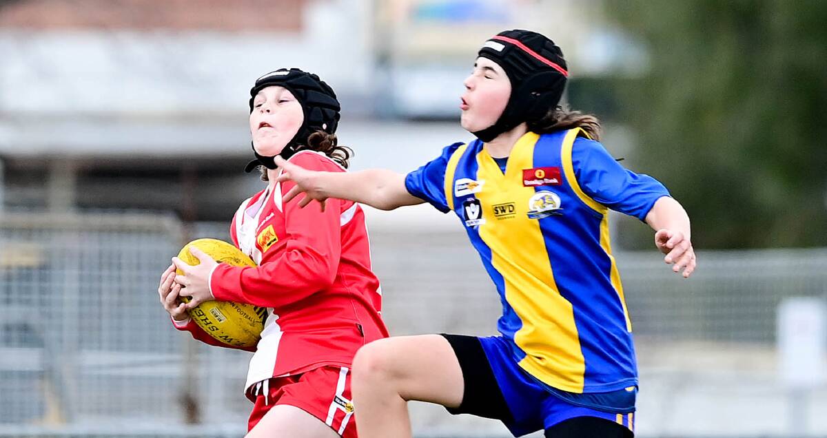 South Bendigo and Golden Square did battle in the BJFL under-14 reserves competition. Pictures: BRENDAN McCARTHY