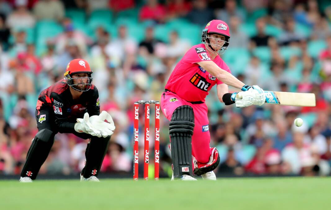 STEP FORWARD: Brayden Stepien keeping for the Melbourne Renegades against the Sydney Sixers at the SCG. Picture: GETTY IMAGES
