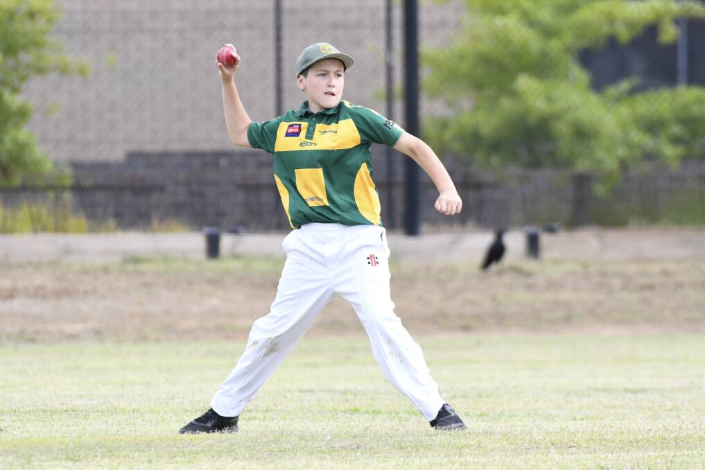GREAT ARM: Kangaroo Flat fielder Clay Smith.